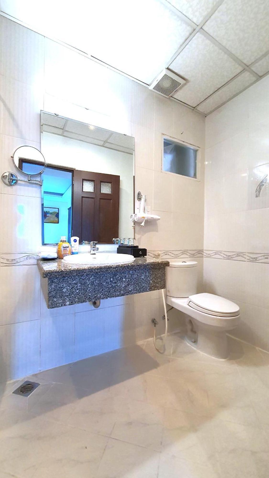 Khách sạn A25 29 Bùi Thị Xuân 3*